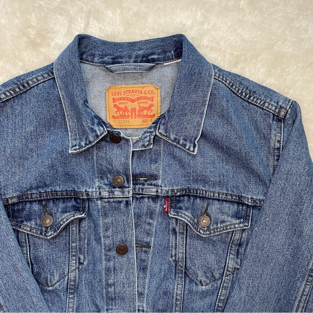 Levi's Blue Jean Jacket - Picture 2 of 5